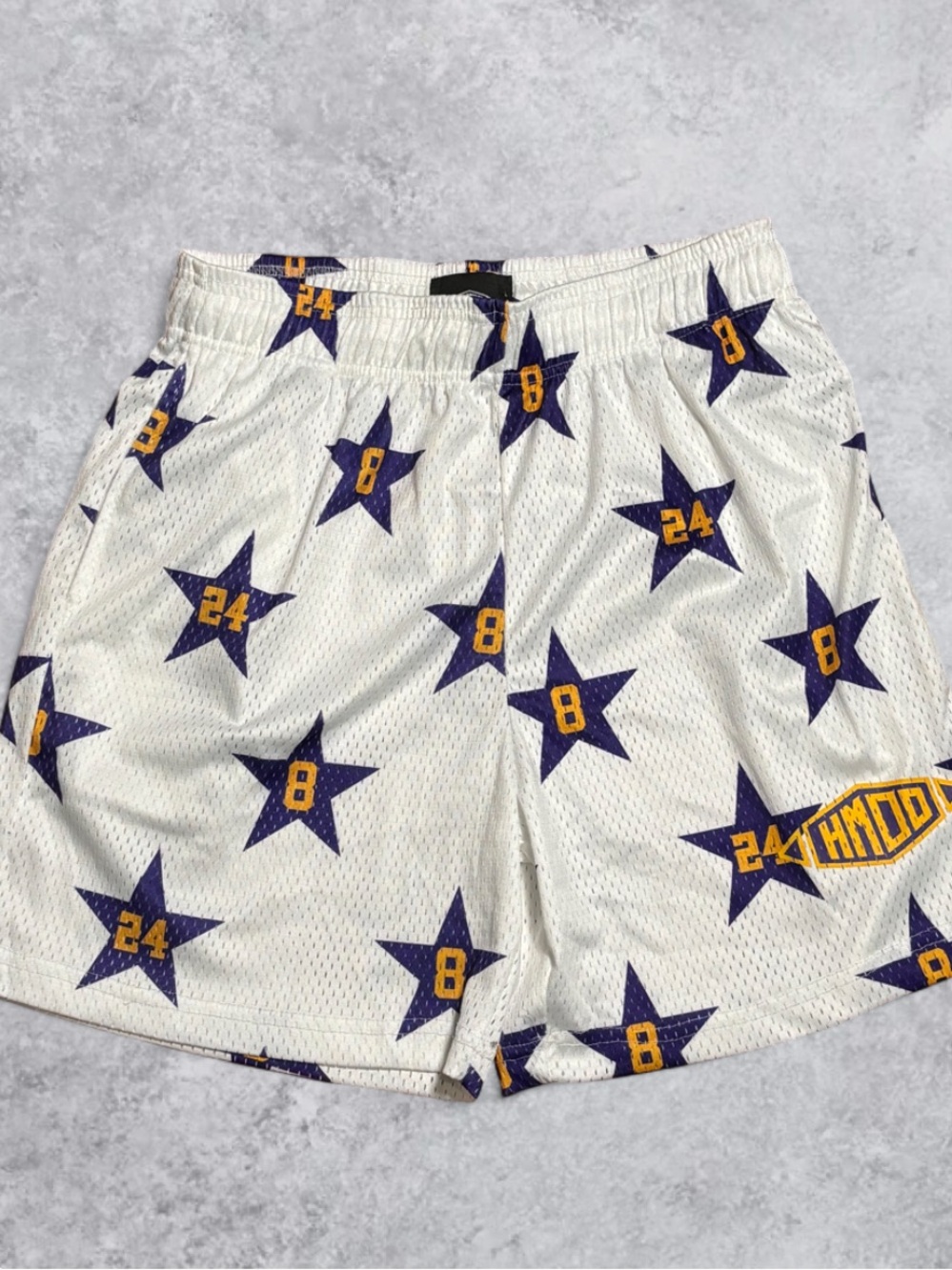 Los Angeles Star Kobe Tribute Basketball Shorts Size L (fits like a medium)